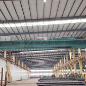 橋式雙梁起重機(jī)A